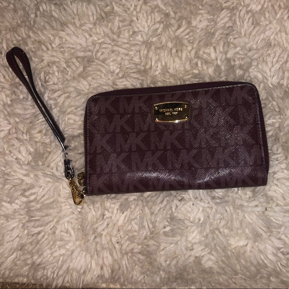Michael kors wallet